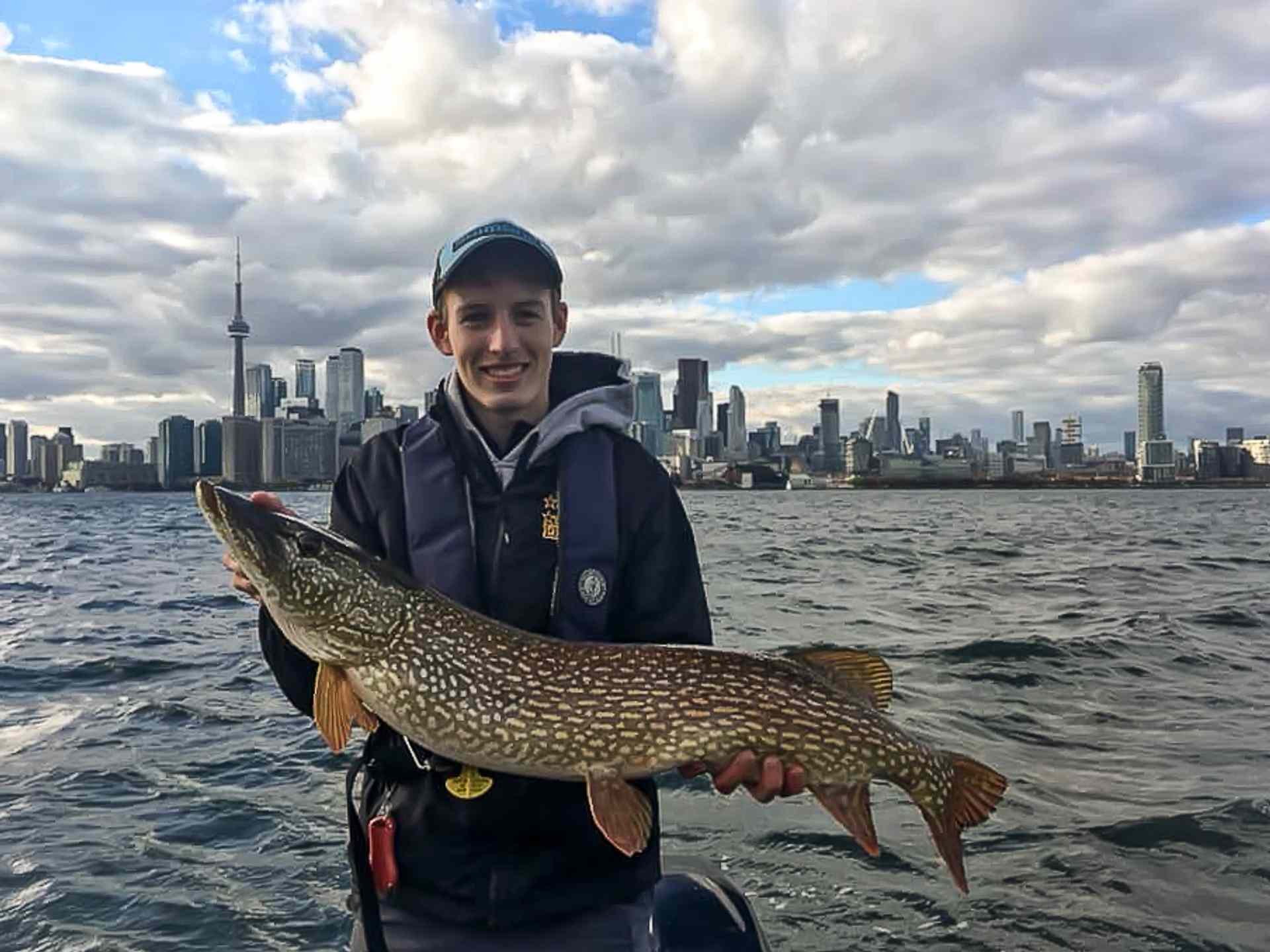 Can I eat fish from the Toronto Harbour? Great Lakes Guide